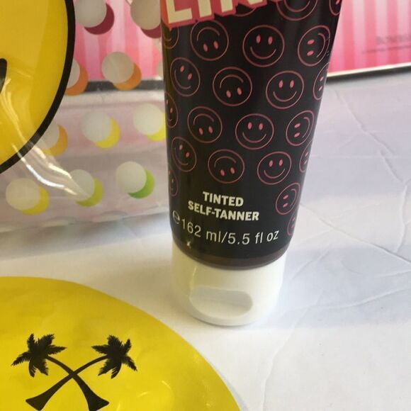 NEW ❤️Lot 4 Pink Victoria Secret body - Picture 4 of 5